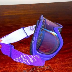 Smith Purple Ski Googles - no scratches